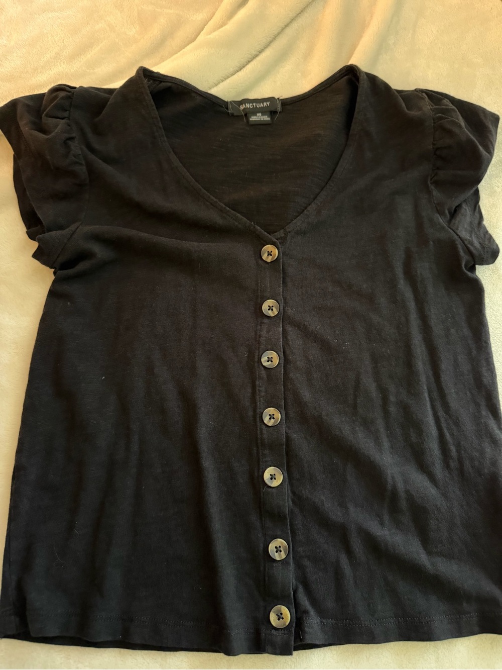 Sanctuary Black Button-Front V-Neck Puff Sleeve Top